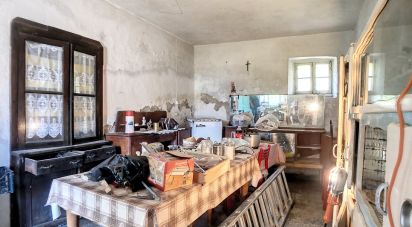 House 9 rooms of 180 m² in Varese Ligure (19028)