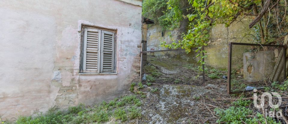 Abitazione 6 locali di 90 m² in Pollenza (62010)