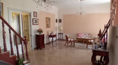 Casa indipendente 11 locali di 229 m² in Poggiardo (73037)