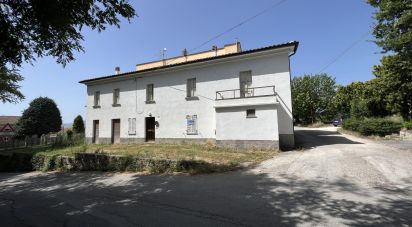 Mansion 10 rooms of 180 m² in Falerone (63837)