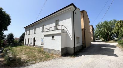 Abitazione 10 locali di 180 m² in Falerone (63837)
