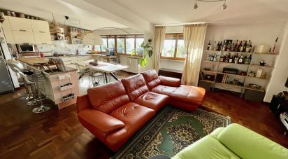Hotel 5 rooms of 120 m² in Sulmona (67039)