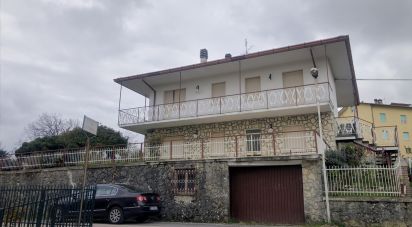 Casa indipendente 10 locali di 260 m² in Monte Cerignone (61010)