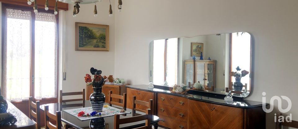 Casa indipendente 10 locali di 260 m² in Monte Cerignone (61010)