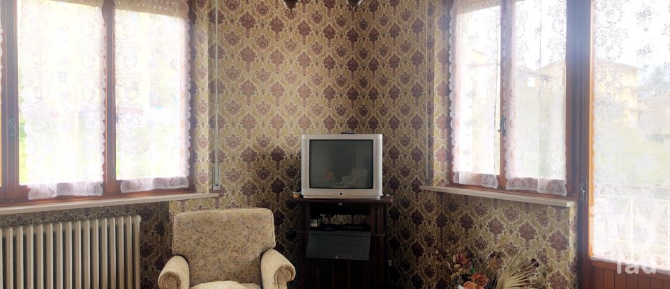 Casa indipendente 10 locali di 260 m² in Monte Cerignone (61010)