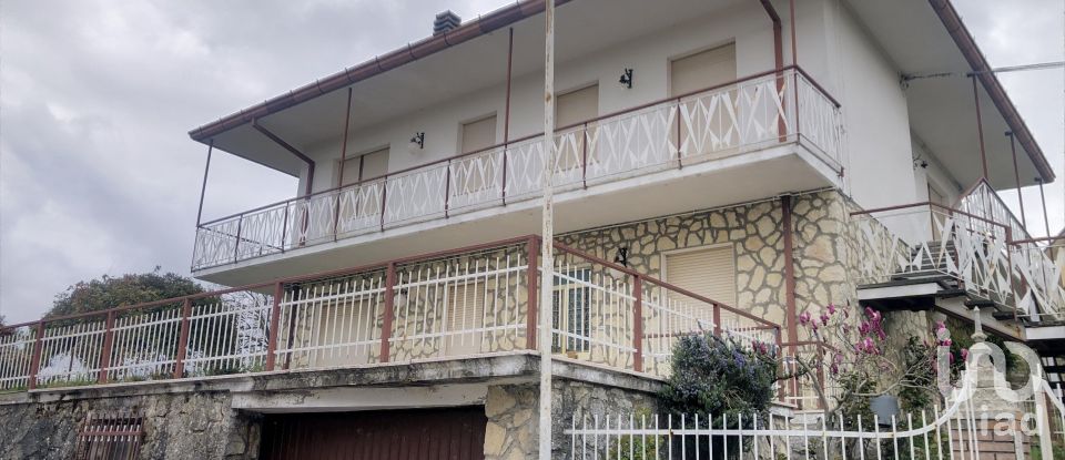 Casa indipendente 10 locali di 260 m² in Monte Cerignone (61010)