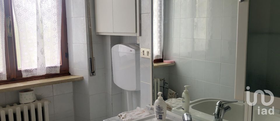 Casa indipendente 10 locali di 260 m² in Monte Cerignone (61010)