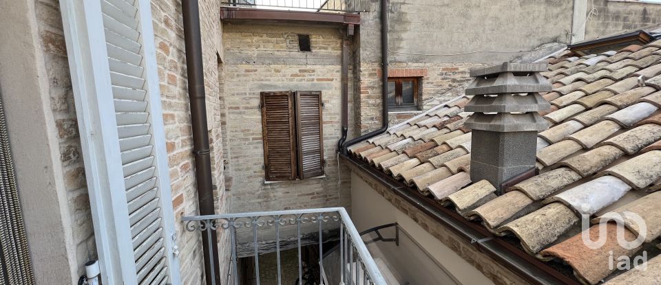 Village house 9 rooms of 150 m² in Monte San Pietrangeli (63816)