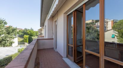 Duplex 6 locali di 152 m² a Camerano (60021)