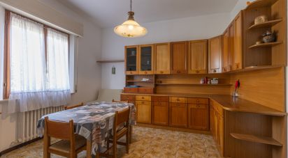 Duplex 6 locali di 152 m² a Camerano (60021)