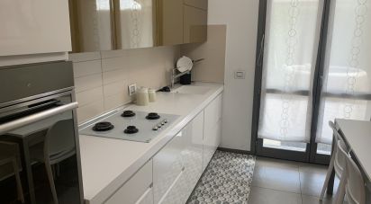 Immobile di prestigio 7 locali di 150 m² a Seveso (20822)