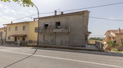 Duplex 4 locali di 140 m² a Filottrano (60024)