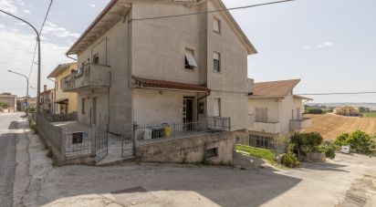Duplex 4 locali di 140 m² a Filottrano (60024)