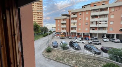 Building 3 rooms of 45 m² in Fermo (63900)