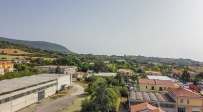 Block of flats 3 rooms of 88 m² in Sirolo (60020)