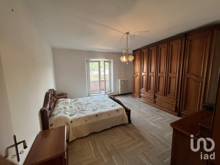 Palazzo / Stabile 8 locali di 100 m² a Servigliano (63839)