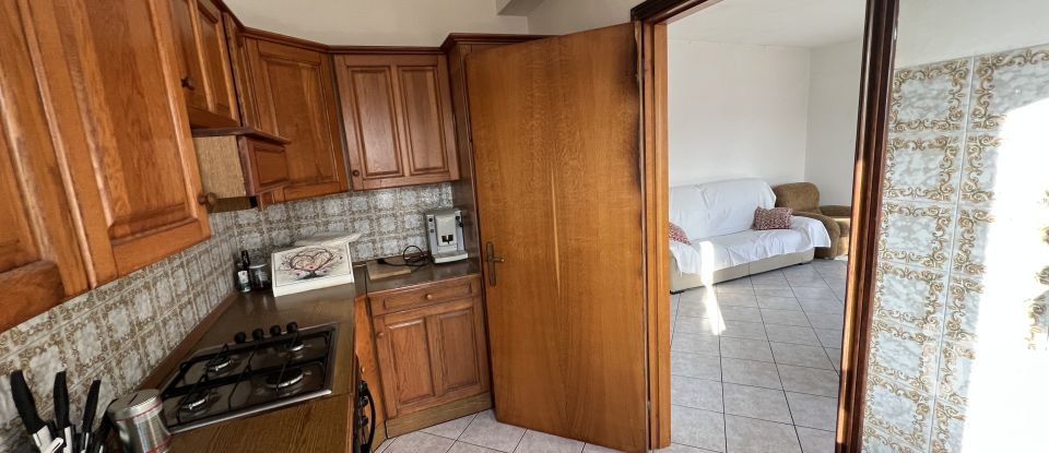 Palazzo / Stabile 8 locali di 100 m² a Servigliano (63839)