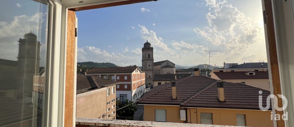 Palazzo / Stabile 8 locali di 100 m² a Servigliano (63839)