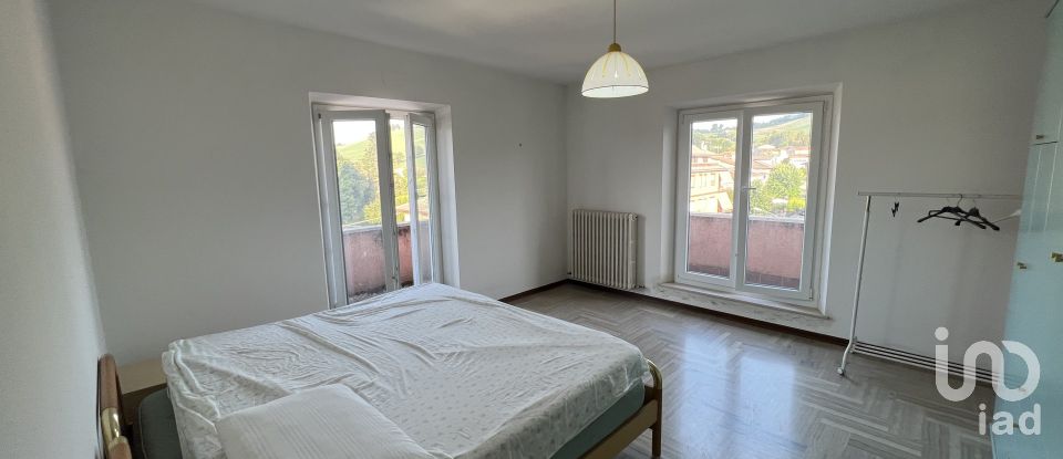 Palazzo / Stabile 8 locali di 100 m² a Servigliano (63839)