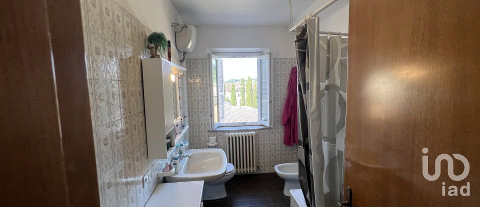 Palazzo / Stabile 8 locali di 100 m² a Servigliano (63839)