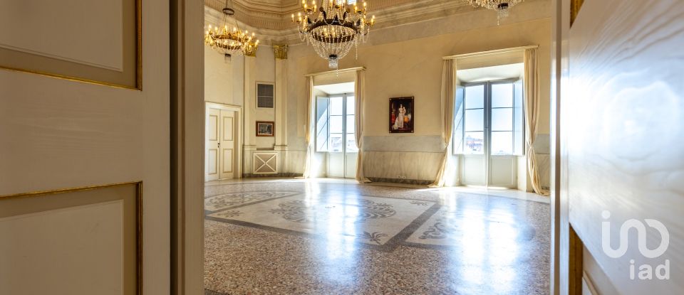 Villa storica 20 locali di 3.000 m² in Porto San Giorgio (63822)