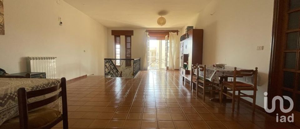 Town house 8 rooms of 150 m² in Spongano (73038)