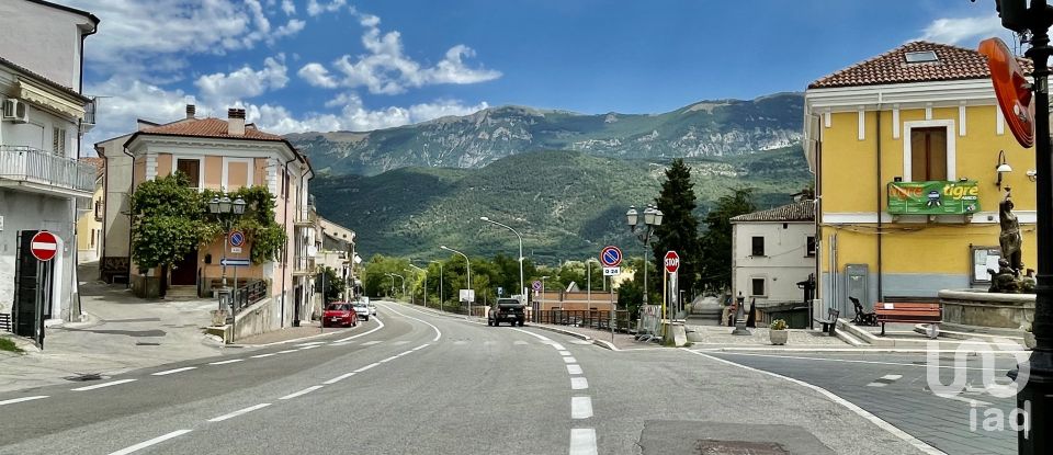 Village house 6 rooms of 90 m² in Corfinio (67030)