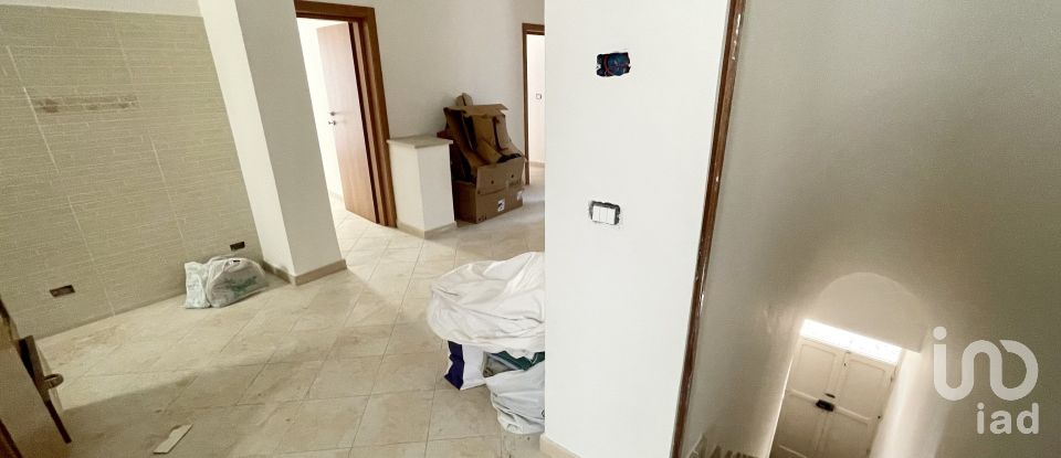 Village house 6 rooms of 90 m² in Corfinio (67030)