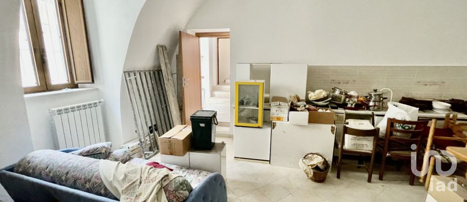 Village house 6 rooms of 90 m² in Corfinio (67030)