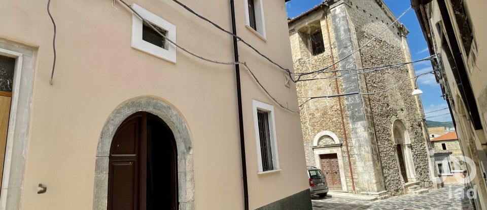 Village house 6 rooms of 90 m² in Corfinio (67030)