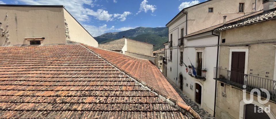 Village house 6 rooms of 90 m² in Corfinio (67030)