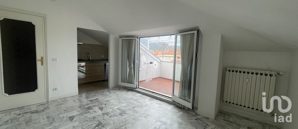 Attico / Mansarda / Loft 2 locali di 50 m² a Loano (17025)