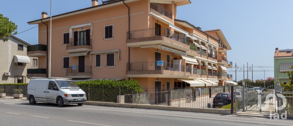 Block of flats 2 rooms of 55 m² in Potenza Picena (62018)