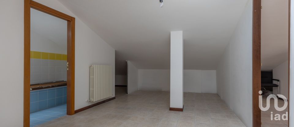 Duplex 3 locali di 88 m² a Offagna (60020)