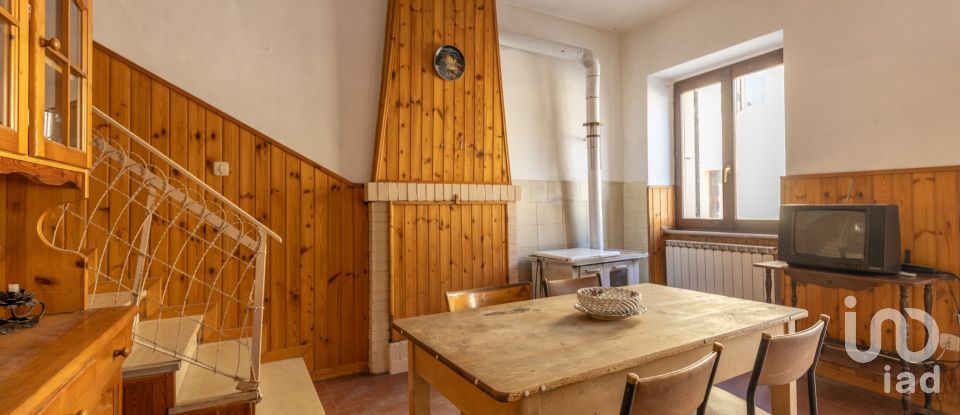 Abitazione 6 locali di 86 m² in Cingoli (62011)