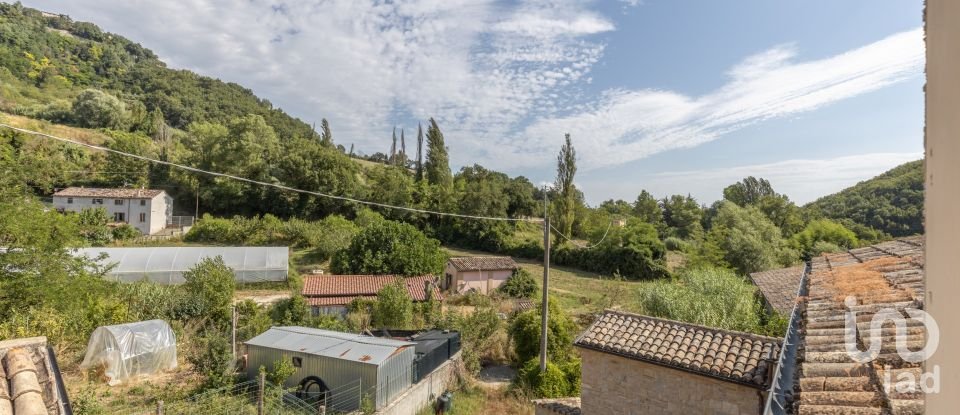 Abitazione 6 locali di 86 m² in Cingoli (62011)