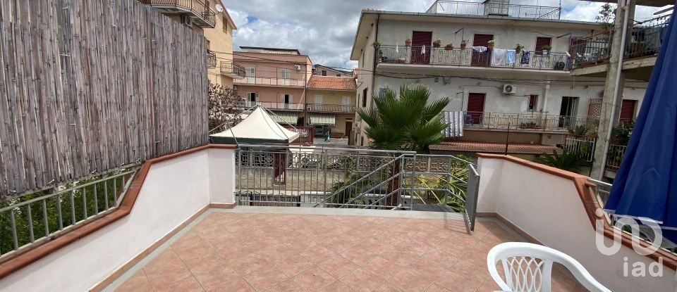 Town house 8 rooms of 104 m² in Amantea (87032)