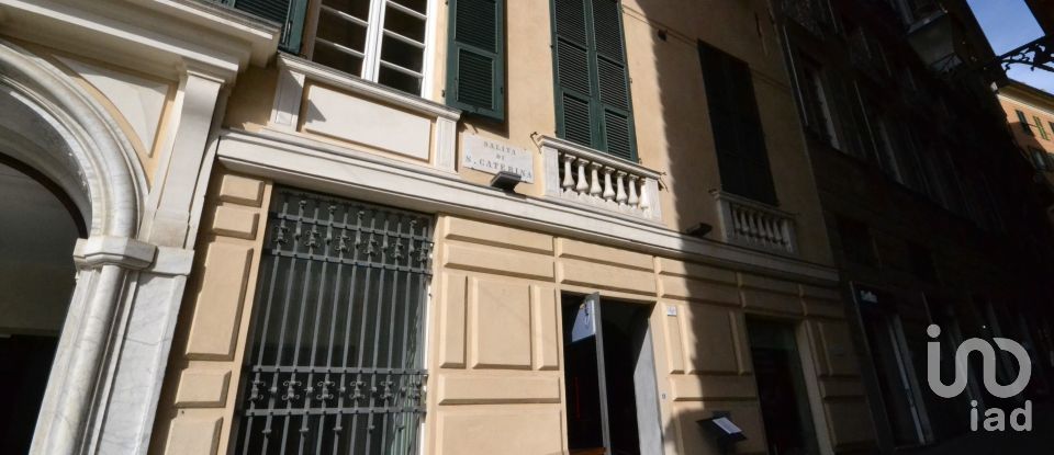 Retail property of 400 m² in Genova (16123)