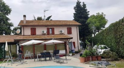 Casa indipendente 5 locali di 182 m² in San Costanzo (61039)