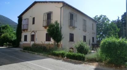 Villa Bifamiliare 7 locali di 182 m² a Bugnara (67030)