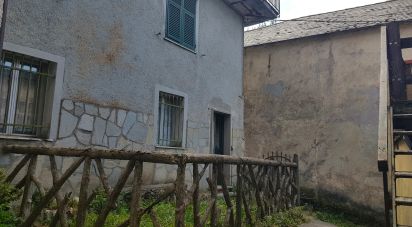 Town house 10 rooms of 180 m² in Davagna (16022)