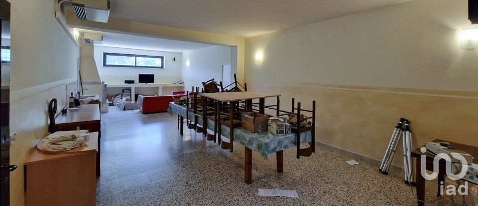 Block of flats in Porto San Giorgio (63822) of 1,300 m²