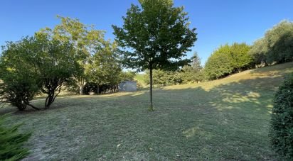 Casale 8 locali di 250 m² in Monte Urano (63813)