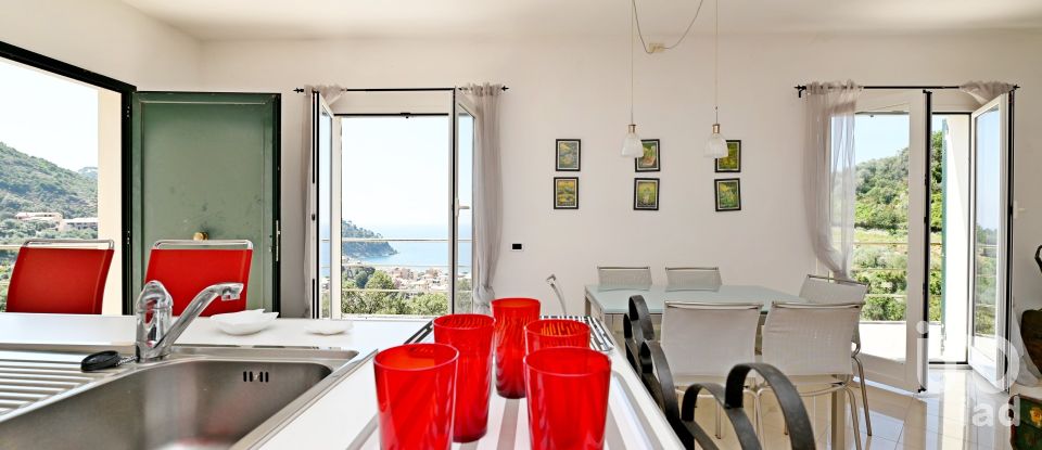 Casale 0 locali di 200 m² in Bonassola (19011)