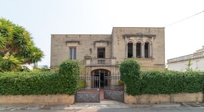 Villa storica 19 locali di 612 m² in Racale (73055)