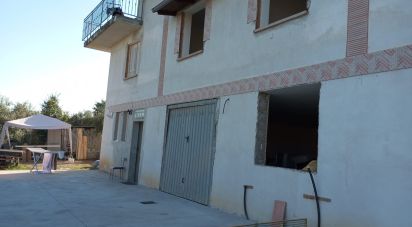 Villa a schiera 11 locali di 250 m² in Collecorvino (65010)