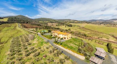 Casa indipendente / Villa 66 locali di 1.703 m² in Rosignano Marittimo (57016)