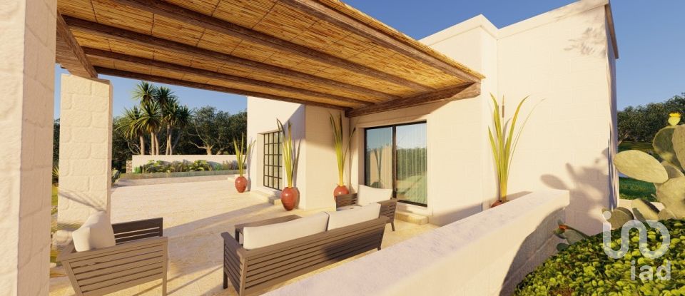 Casale 6 locali di 130 m² in Ostuni (72017)