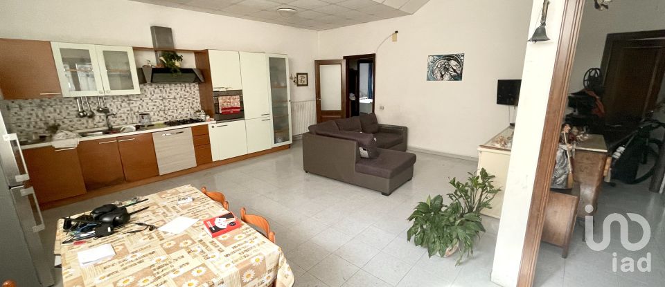 Abitazione 8 locali di 189 m² in Sulmona (67039)
