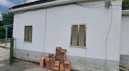 Casa indipendente 4 locali di 75 m² in Manoppello (65024)